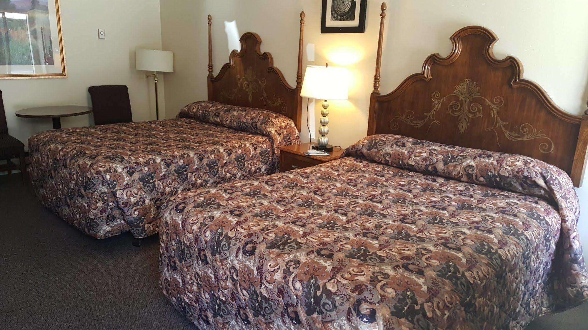 Amber Inn Motel Eden Екстериор снимка